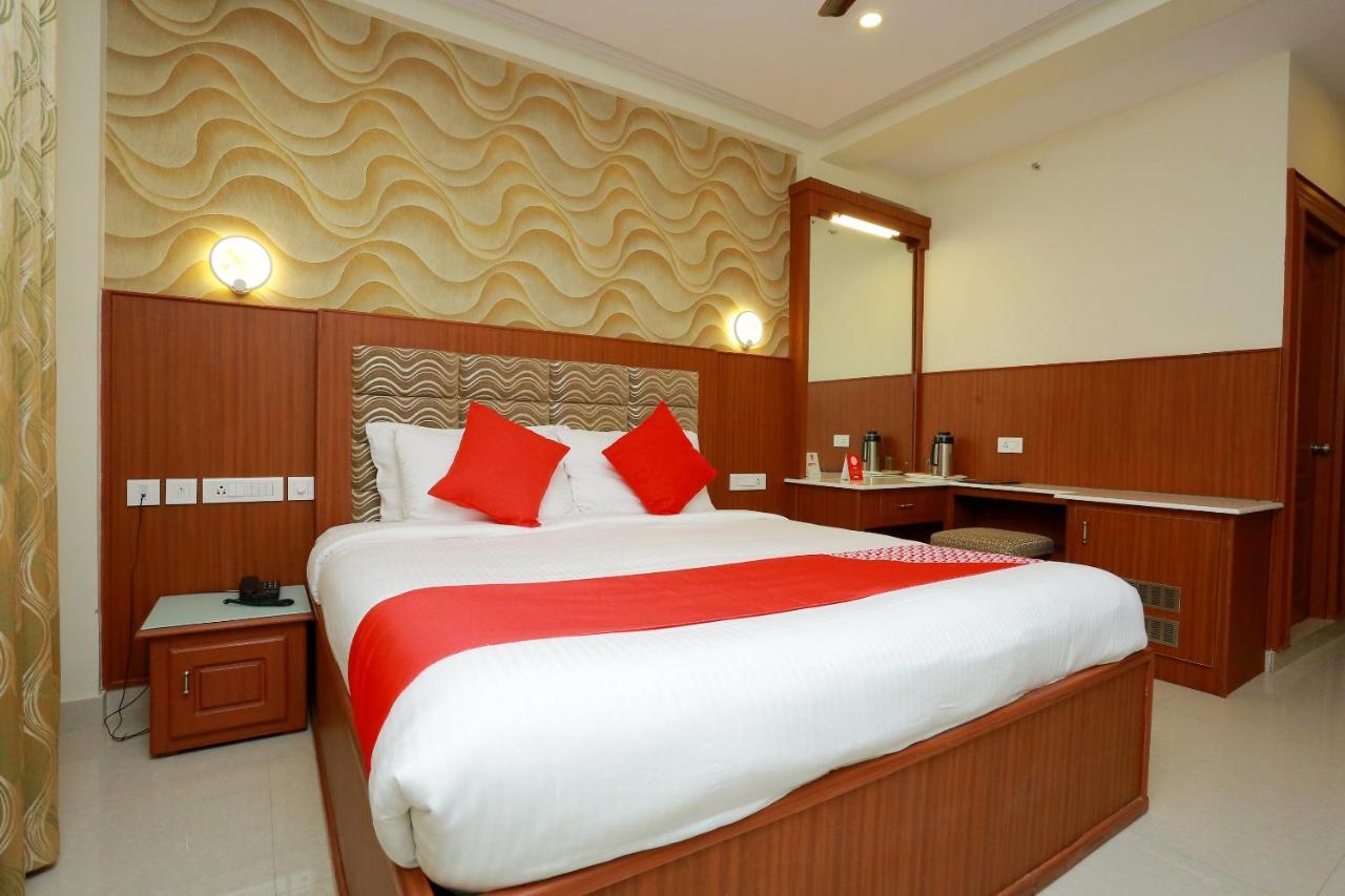 Capital O Kovilakam Residency Thrissur Exterior foto